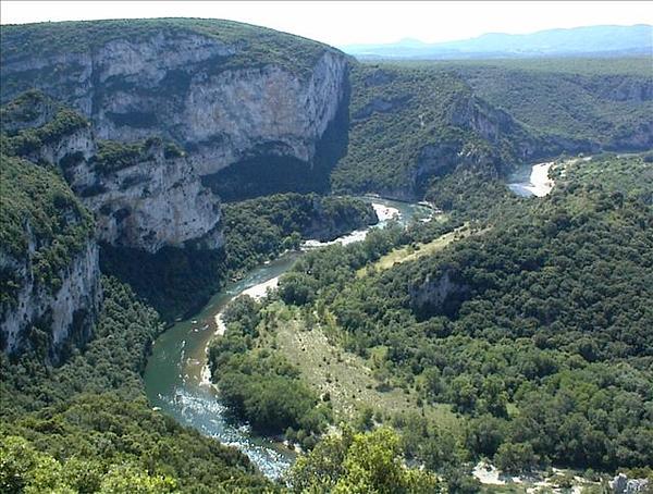 rivier de ardèche.jpg